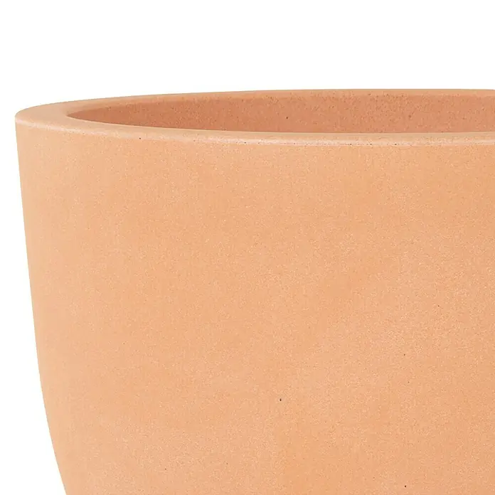 Siena Garden Pflanztopf Bristol - Außenmaß (Ø x H): 60 x 46 cm, Kunststoff, Terrakotta - Nahaufnahme eines Terrakotta-Pflanzgefäßes, das durch seine schlichte Eleganz besticht und sich ideal für den Innen- und Außenbereich eignet.