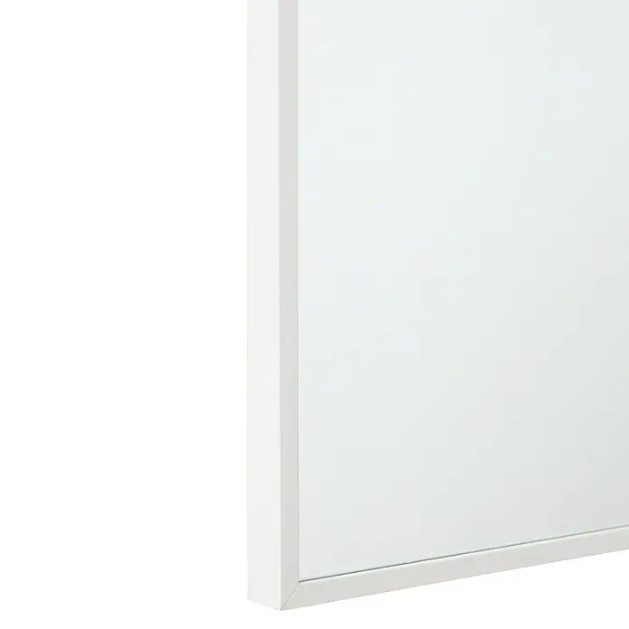 Espejo de pared Alina Baby - 80 x 85 cm, Blanco - Primer plano de un marco blanco moderno que encierra un espejo claro, destacando la elegancia del producto.