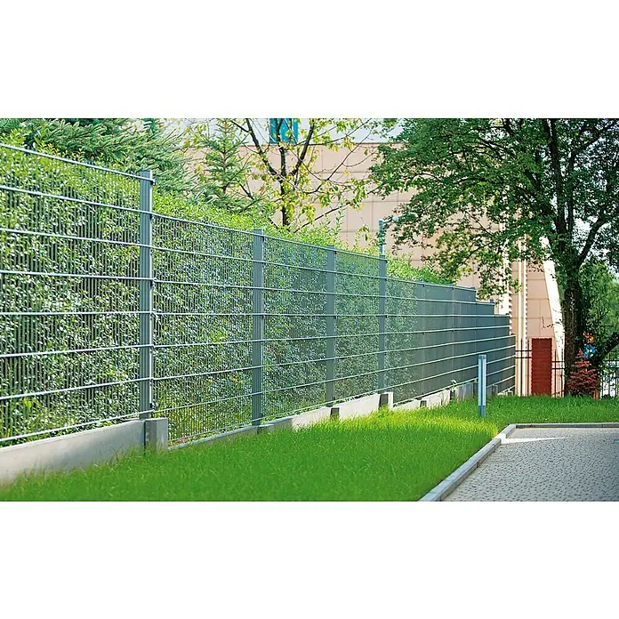 Mattenzaun Vega 2D - Feuerverzinkt, B x H: 2.500 x 1.430 mm, Stahl - Ein stabiler Doppelstabmattenzaun, der sich perfekt in die grüne Umgebung einfügt und Sicherheit bietet. Ideal für Gärten und Grundstücke.