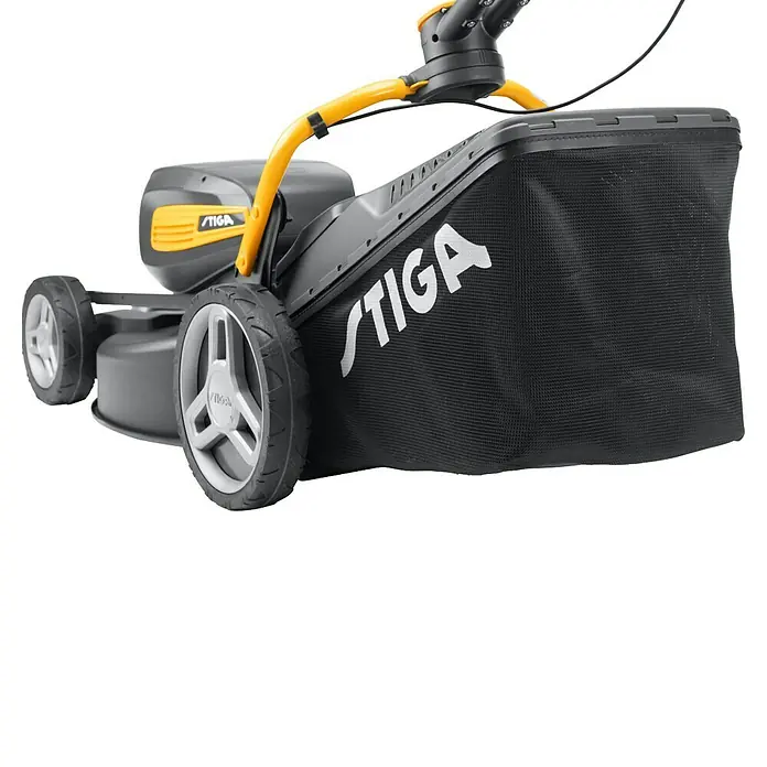 Stiga Akku-Rasenmäher Combi 753E V KIT - 48 V, 2 Akkus, 5 Ah, Schnittbreite: 51 cm - Ein detailreiches Bild eines Stiga Rasenmähers mit Fangkorb, das Design und Funktionalität für die Gartenpflege vereint.