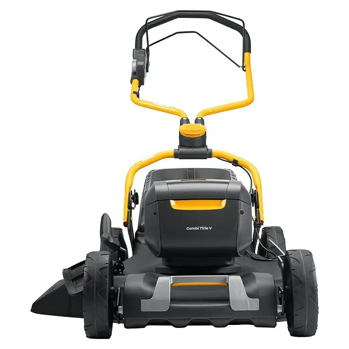 Stiga Akku-Rasenmäher Combi 753E V KIT - 48 V, 2 Akkus, 5 Ah, Schnittbreite: 51 cm - Frontansicht eines STIGA Combi 753e V Akku-Rasenmähers in Schwarz und Gelb. Ein hochwertiger Rasenmäher für den anspruchsvollen Gärtner.