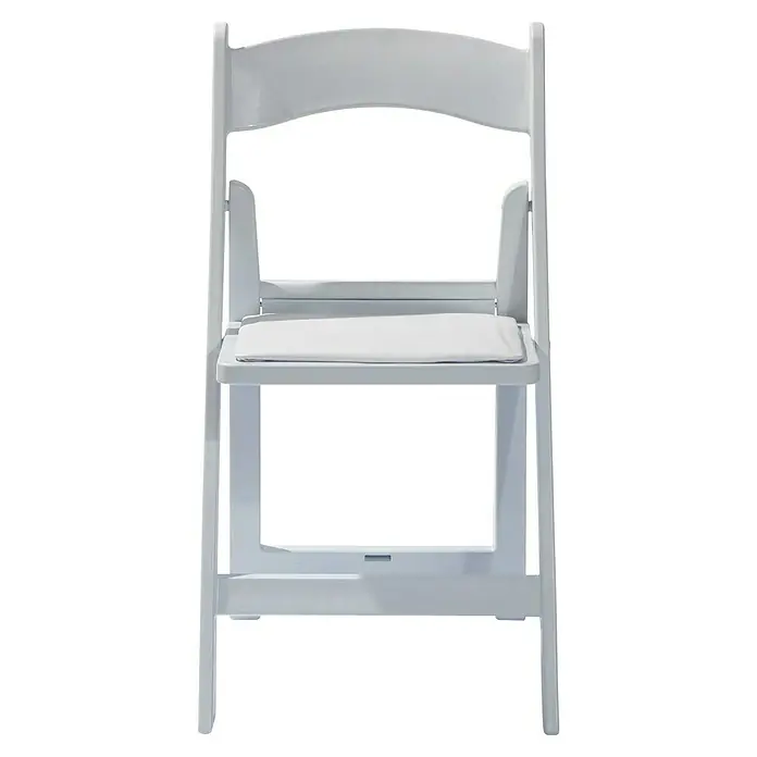 Klappstuhl - Polypropylen, Weiß, B x T x H: 66 x 83 x 80 cm - Ein weißer Klappstuhl mit einer gepolsterten Sitzfläche, ideal für Veranstaltungen und Feiern, präsentiert vor einem neutralen Hintergrund.
