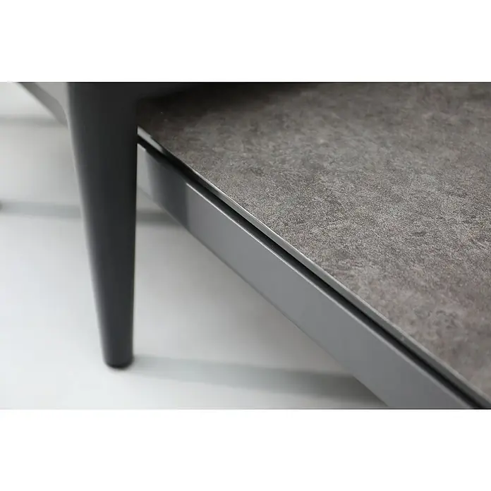 Loungetisch Athene - L x B x H: 144 x 74 x 36 cm, Metall, Anthrazit - Detailansicht eines modernen Couchtisches mit grauer Tischplatte und schlanken, anthrazitfarbenen Beinen. Elegantes Design für Wohnzimmer.