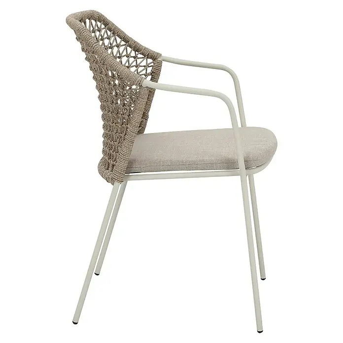 Stapelstuhl Burano - Aluminium, Seilgeflecht, Beige, B x T x H: 58,5 x 60 x 83,5 cm - Stuhl mit beigem Sitzpolster und Rückenlehne aus Korbgeflecht, ideal für Terrasse oder Garten. Das Gestell ist aus robustem, weißem Metall gefertigt.