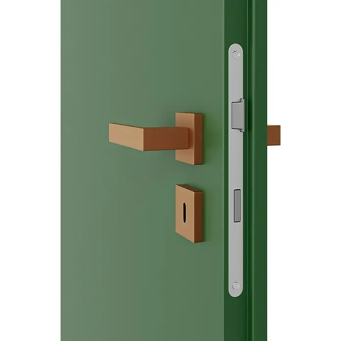GetaDoor Getalit Zimmertür FM8237 - 860 x 1.985 mm, DIN Anschlag: Rechts, Edeltanne, Röhrenspan - Nahaufnahme einer grünen Tür mit einem eleganten, bronzefarbenen Türgriff und einem modernen Schließblech.