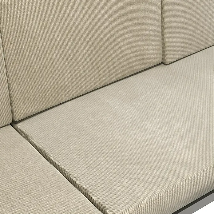 SENSUM Loungemöbel-Set Ankarsvik - 3 -tlg., Aluminium, Teak, Sandbraun - Nahaufnahme eines beigen Sofas mit Textur. Das Sofa ist bequem und stilvoll und lädt zum Entspannen ein.
