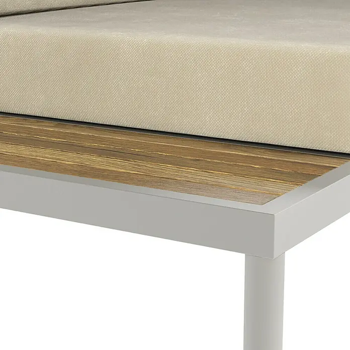 SENSUM Loungemöbel-Set Ankarsvik - 3 -tlg., Aluminium, Teak, Sandbraun - Nahaufnahme eines Möbelstücks mit beiger Polsterung, Holzplatte und weißem Rahmen, das elegantes Design und Komfort vereint.