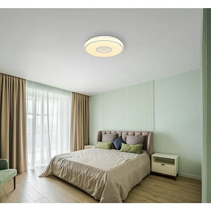 Globo LED-Deckenleuchte rund mit Tunneleffekt Astania - Farbe Gehäuse: Weiß, Ø x H: 38 x 6,5 cm, Ohne Kunstoffkristalle, Warmweiß - Moderne Deckenleuchte in einem Schlafzimmer. Die runde Leuchte mit ihrem schlichten Design sorgt für eine angenehme Beleuchtung.