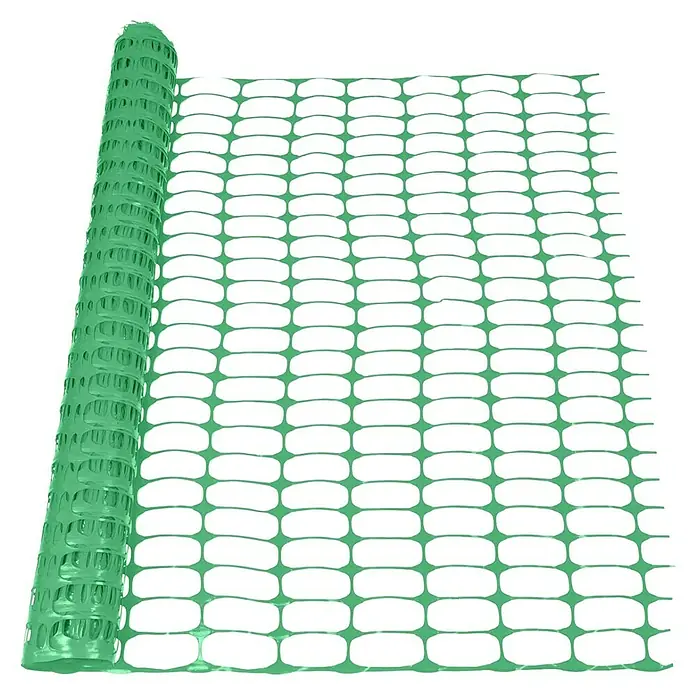 Floordirekt Absperrgitter Chester - 3.000 x 100 cm, Kunststoff, Grün - Ein grünes Bauzaunnetz auf einer Rolle, ideal zur Absicherung von Baustellen und Veranstaltungen.