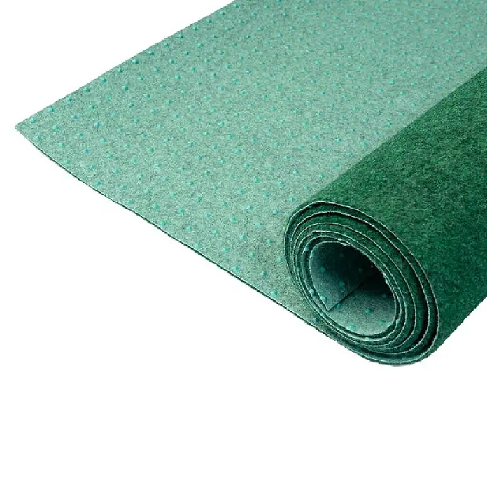 Rasenteppich Farbwunder - 300 x 200 cm, Grün, Mit Drainagenoppen - Grüne Antirutschmatte, teilweise aufgerollt, mit Noppen. Ideal für sicheren Halt auf glatten Oberflächen.