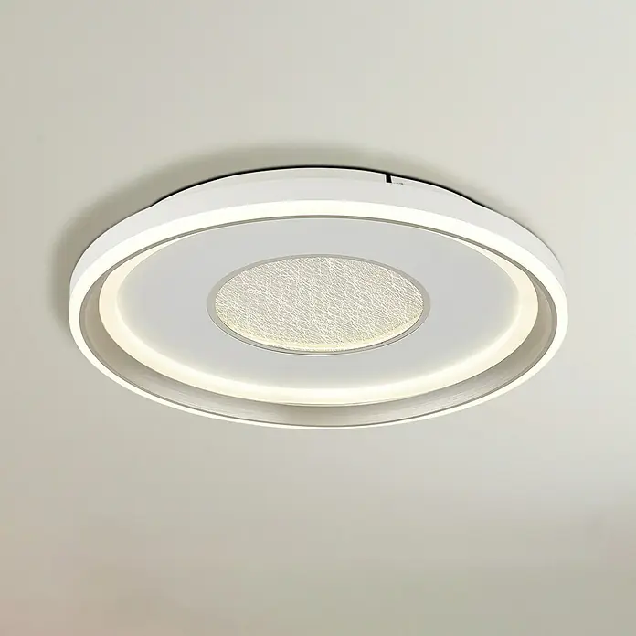 Globo LED-Deckenleuchte rund Eila - 48 W, Ø x H: 48 x 6,3 cm, Weiß/ Champagner - Eine moderne, runde LED-Deckenleuchte in Weiß mit einem strukturierten Mittelfeld, ideal für stilvolle Innenräume.
