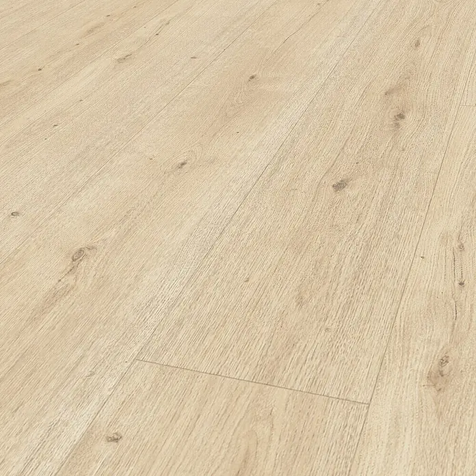 Parador Designboden Modular One - Eiche Atmosphere geschliffen, Landhausdiele, 2.200 x 235 x 8 mm - Helles Laminat mit natürlicher Holzstruktur, ideal für moderne Wohnräume. Die Bodenfläche wirkt einladend und pflegeleicht.