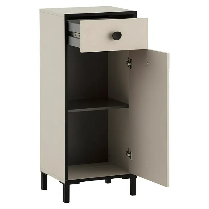 Schildmeyer Edda Midischrank - B x T x H: 40 x 33 x 96,4 cm, Beige/Schwarz, Matt - Ein graues Sideboard mit schwarzem Griff und Beinen, einer Schublade und einer geöffneten Tür, die Einblick in das Regal gewährt.