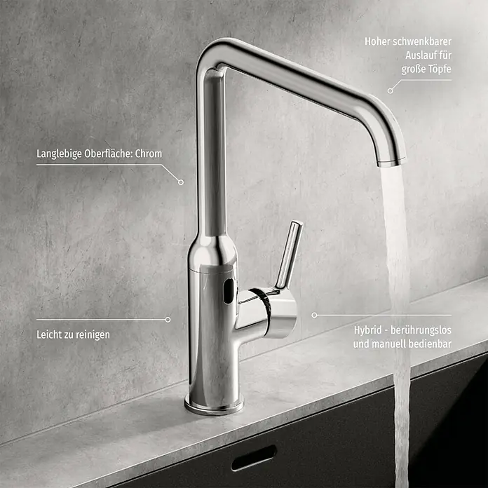 Hansa Vantis Spültischarmatur - Chrom, Glänzend, Bluetooth - Abbildung einer eleganten Chrom-Küchenarmatur mit hohem, schwenkbarem Auslauf, die sowohl berührungslos als auch manuell bedienbar ist.