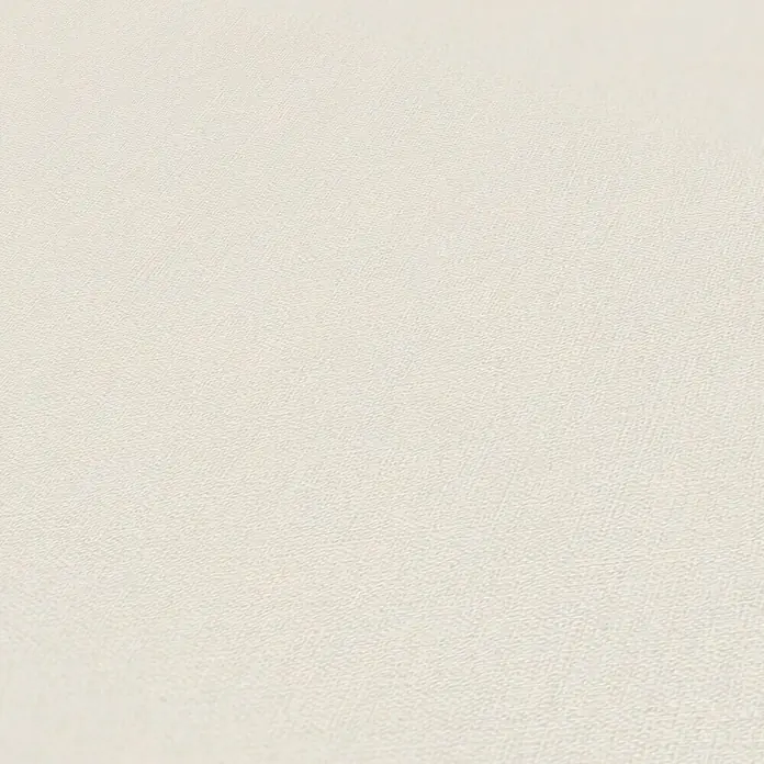 A.S. Création Maison Charme Vliestapete - Creme-Grau, Uni, 10,05 x 0,53 m - Detailaufnahme eines Cremeweißen Textilmaterials mit dezenter Textur, ideal für Hintergründe oder Produktpräsentationen.