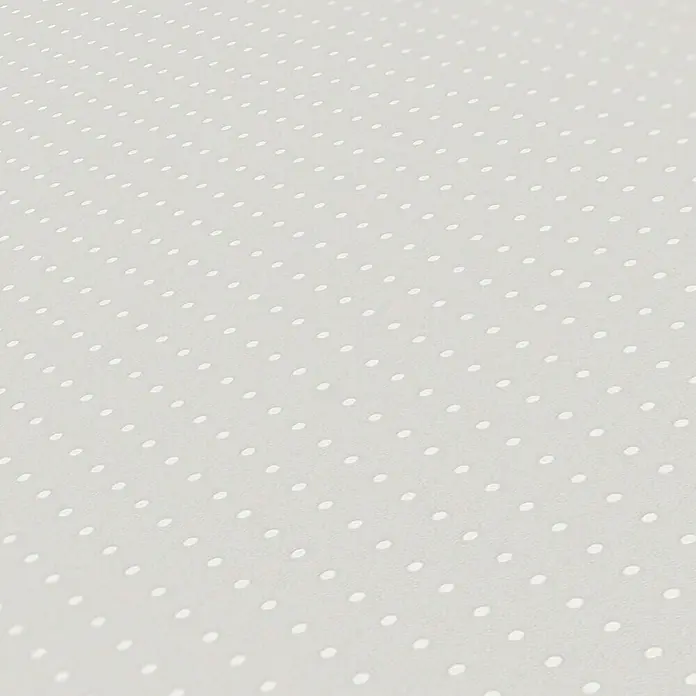 A.S. Création Maison Charme Vliestapete Punkte - Grau-Weiß, Grafisch, 10,05 x 0,53 m - Nahaufnahme eines eleganten, hellgrauen Stoffes mit einem dezenten weißen Punktdesign, ideal für hochwertige Handarbeiten und stilvolle Dekorationen.