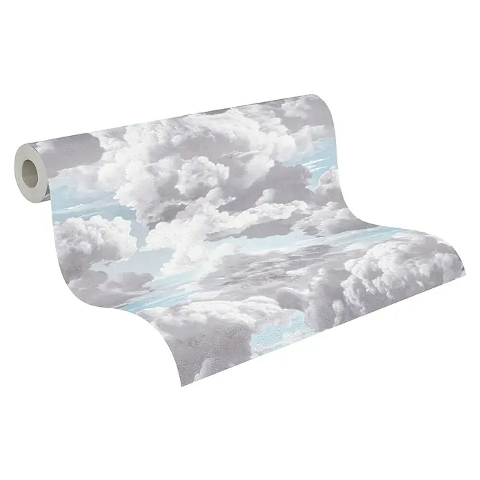 A.S. Création Michalsky Metropolis Vliestapete Wolken - Grau-Blau-Weiß, Sonstiges, 10,05 x 0,53 m - Nahaufnahme einer Rolle Wolkentapete mit einem ästhetisch ansprechenden Himmelsmuster.