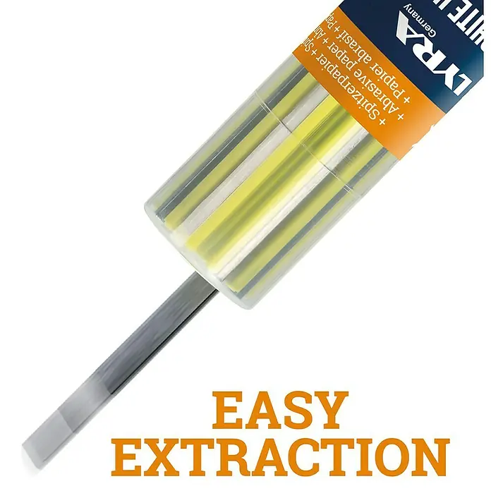 Heka Ersatzminen Lyra Dry Profi Giant - 12 Stk. - Nahaufnahme von Lyra White Zeichenkohle-Sticks in einer durchsichtigen Kunststoffverpackung, die eine einfache Entnahme der Stifte ermöglicht.