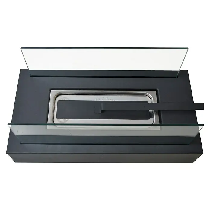 Purline Chimenea de bioetanol Algeiros - Acero inoxidable, Negro - Primer plano de una chimenea de etanol moderna con un diseño elegante y detalles de vidrio, creando un ambiente elegante para cualquier espacio vital.