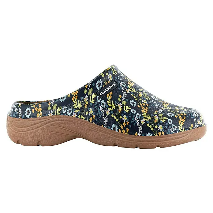 Black Fox Gartenclogs Adelia - Schuhgröße: 42 - Abgebildete, geblümte Blackfox Clogs mit brauner Sohle. Sie sind ideal für Gartenarbeit und Freizeitaktivitäten.