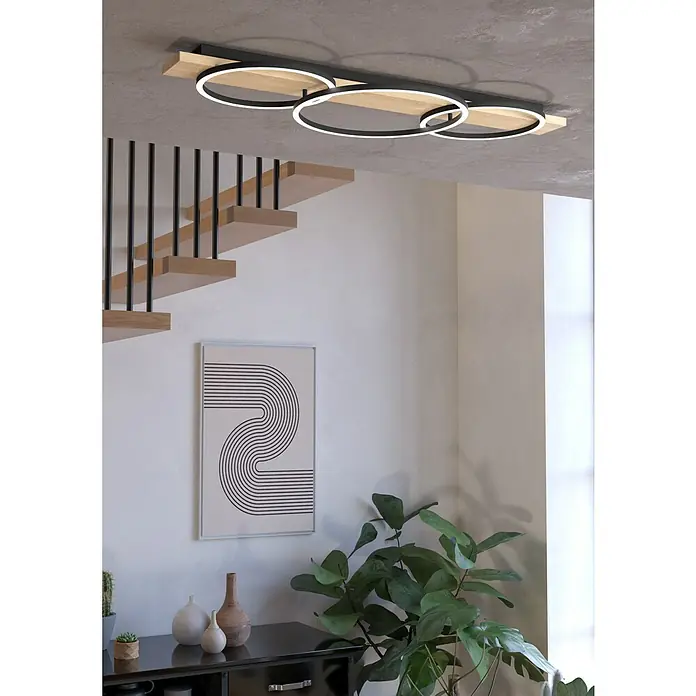 Eglo Boyal Deckenleuchte - 36 W, L x B x H: 101 x 40 x 9,5 cm, Schwarz/Eichefarben - Moderne Deckenleuchte mit kreisförmigem Design und Holzdetails, die eine stilvolle Beleuchtungslösung für jeden Raum bietet.