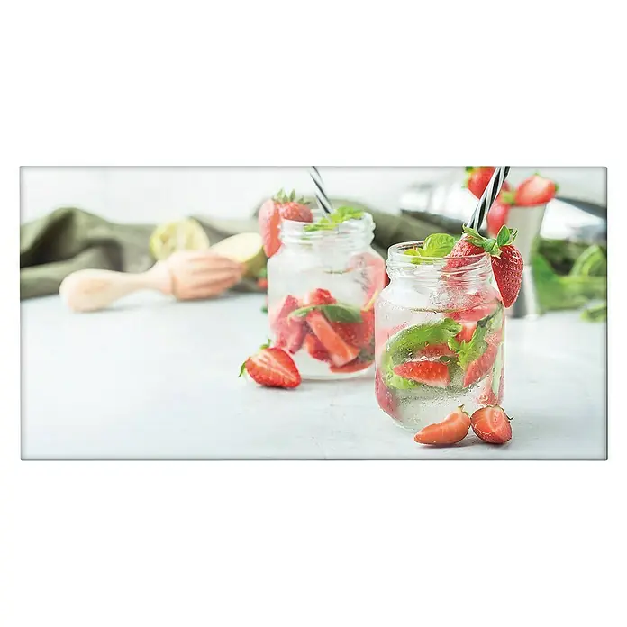 CUCINE Küchenrückwand - Strawberry Lemonade, 80 x 40 cm, Stärke: 6 mm, Einscheibensicherheitsglas (ESG) - Erfrischende Erdbeer-Limonade in Gläsern mit Strohhalmen, garniert mit Minze und Erdbeeren. Perfekt für warme Tage und eine köstliche Erfrischung.