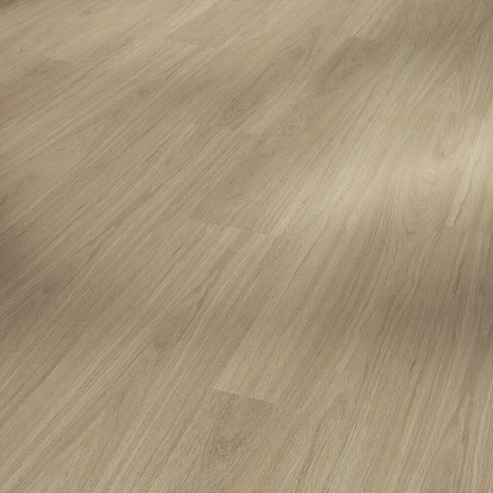 Parador Vinylboden Basic 30 - Eiche Oxford geschliffen Gebürstete Struktur, Landhausdiele, 1.207 x 216 x 9,4 mm - Helle Holzbodenstruktur mit feinen Maserungen und natürlichem Aussehen, ideal für moderne Innenräume.