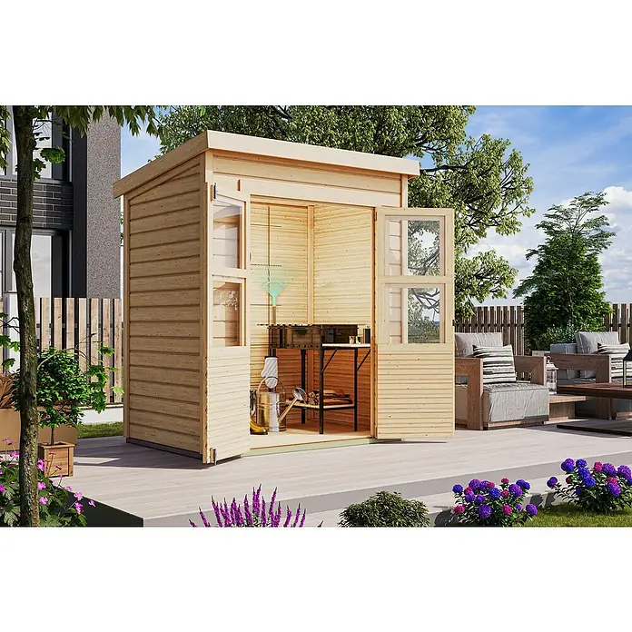 Karibu Gartenhaus Timmo - Außenmaß inkl. Dachüberstand (B x T): 189 x 142 cm, Holz, Natur, Ohne Anbau - Holzschuppen mit offenen Fenstern und Tür, der Gartengeräte beherbergt. Im Hintergrund Gartenmöbel und Pflanzen.