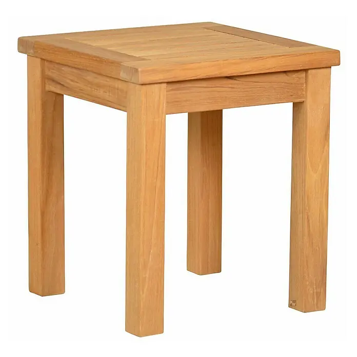 Kai Wiechmann Garten-Beistelltisch - L x B x H: 40 x 40 x 45 cm, Teakholz, Quadratisch, Naturbelassen - Quadratischer Holzbeistelltisch mit gerillter Oberfläche und vierkantigen Beinen für vielseitige Verwendung im Innenbereich.