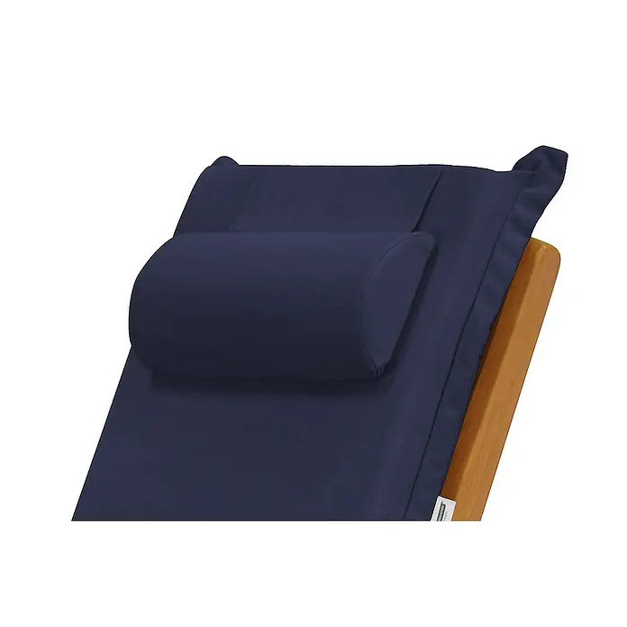 Kai Wiechmann Liegenauflage - Sonnenliege, Hochlehner, Relaxchair, L x B x H: 49 x 36 x 6 cm, Polyacryl, Marineblau - Nahaufnahme eines Liegestuhls mit marineblauem Kissen und Nackenrolle für Komfort und Entspannung.