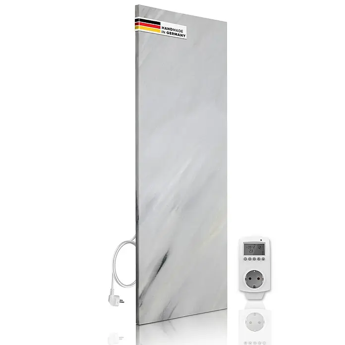 Marwona Infrarotheizkörper Infrarotheizung - 800 W, Bianco 800 Watt Smart Home - Das Bild zeigt einen schlanken, weißen Heizkörper mit Marmoroptik, hergestellt in Deutschland, zusammen mit einem dazugehörigen Thermostat.
