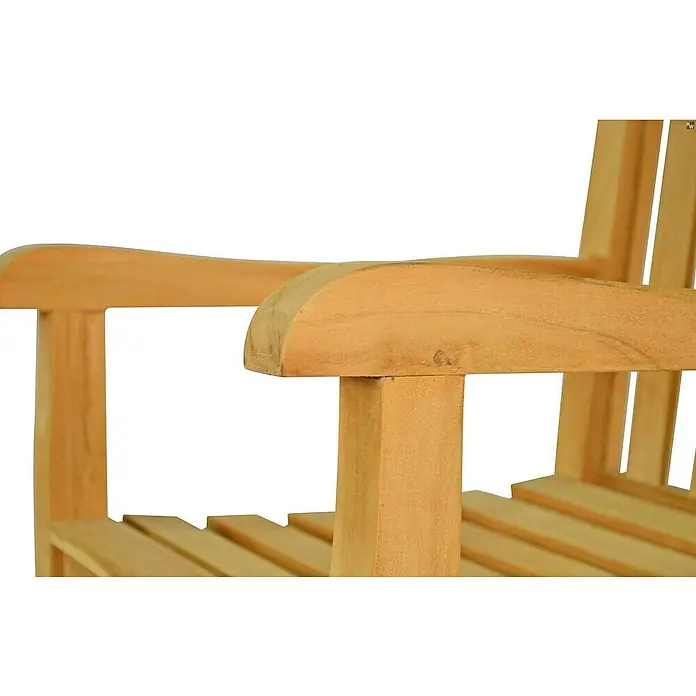 Kai Wiechmann Gartensessel - Teakholz, Naturbelassen, B x T x H: 60 x 63 x 92 cm - Detailaufnahme eines Teakholz-Gartenstuhls, der die natürliche Schönheit und robuste Bauweise des Möbelstücks hervorhebt.