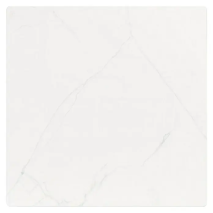 Purline Emisor térmico Marbly A500 - 500 W, Blanco, 7 x 60 x 60 cm - Primer plano de una baldosa de mármol blanco con sutiles vetas grises. Perfecto para interiores modernos y acentos elegantes.
