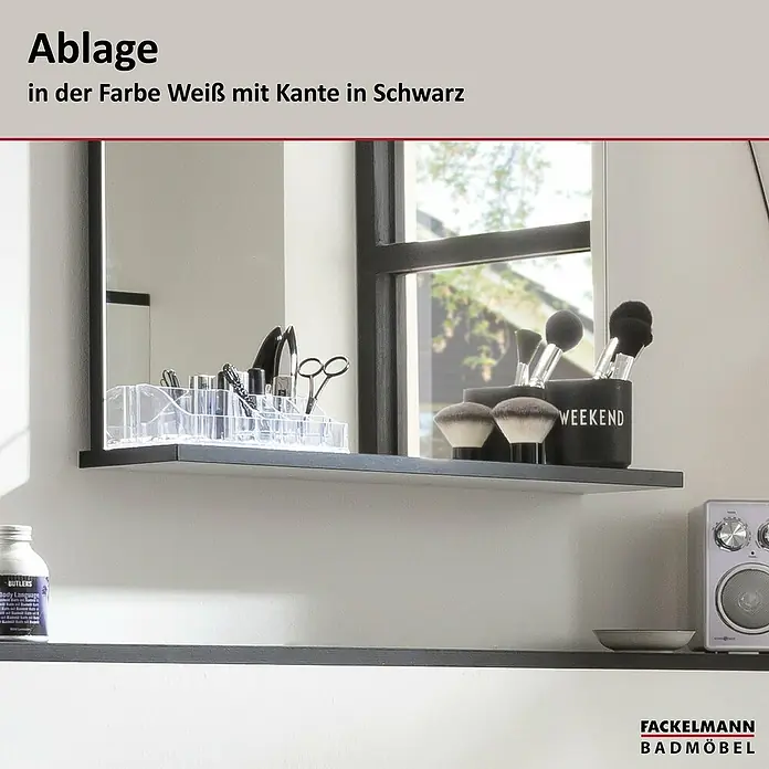 Fackelmann TE-A Ablagespiegel -  - Ein Badezimmerablage in Weiß mit einer schwarzen Kante. Darauf Kosmetikartikel und eine Aufbewahrungsdose für Pinsel.