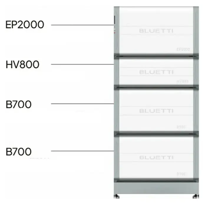 Bluetti Batteriespeicher B700 - Akkuleistung: 716,8 Wh - Bild von vier Bluetti-Batterien, die vertikal gestapelt sind. Die Batterien sind die Modelle EP2000, HV800 und zwei B700.