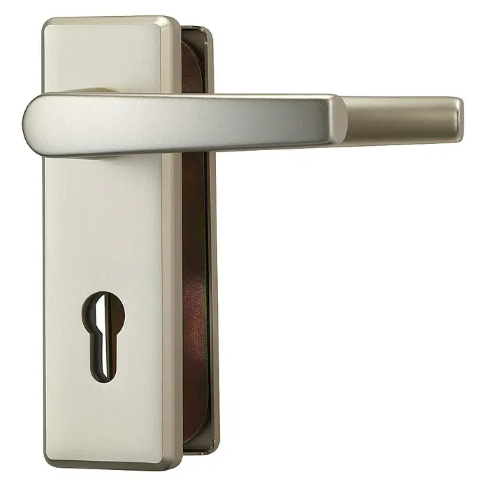 Abus Schutzbeschlag KKT512 - Wohnungsabschlusstür, Neusilber F2, Drücker beidseitig, Stärke Tür: 37 mm - 47 mm - Ein silberner Türgriff mit Schlüsselloch vor einem weißen Hintergrund. Der Griff ist horizontal und leicht abgerundet.