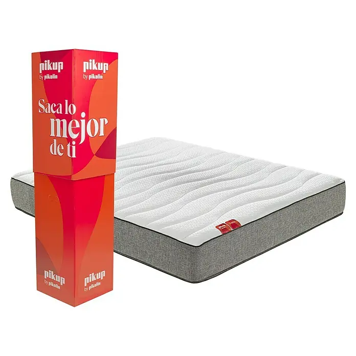 Pikolin Colchón PikUp Ultra - Largo: 190 cm, Ancho: 150 cm, Altura: 26 cm, Espuma HR y Viscoelástica, Se entrega enrollado - Colchón Pikolin y empaque Pikup. Cómodo colchón con parte superior blanca y borde gris, junto a una caja Pikup.