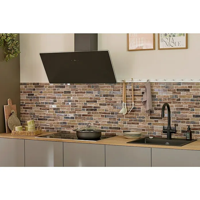 Mosaikfliese Brick Crystal Mix XCM BRV93 - 30 x 30 cm, Mehrfarbig, Matt - Küchenrückwand mit Mosaikfliesen in Braun- und Grautönen. Die Fliesen verleihen der Küche einen modernen und stilvollen Look.