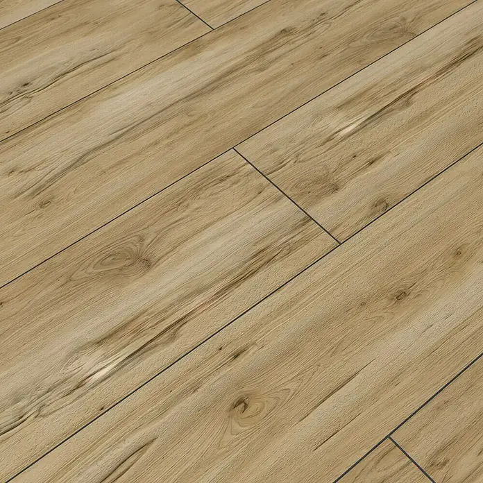 Feinsteinzeugfliese Essenza - 30 x 120 cm, Caldo, Matt - Nahaufnahme von Laminatboden mit Holzmaserung, der ein warmes und einladendes Ambiente ausstrahlt. Die Dielen sind diagonal verlegt.