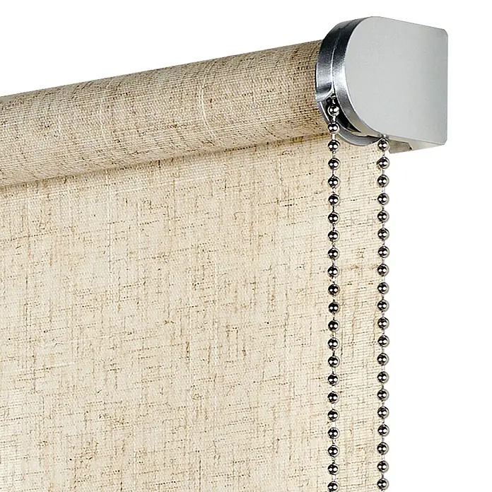 Estor enrollable Rustic - An x Al: 160 x 180 cm, Lino, Unicolor - Persianas enrollables beige con control de cadena plateada y un soporte con una forma redondeada y moderna.