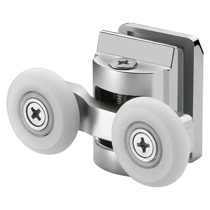 Rodamiento para mampara de ducha A40 - Plata brillo - Primer plano de un rodillo de cabina de ducha con dos ruedas blancas y herrajes cromados, diseñado para un movimiento suave de la puerta de la ducha.