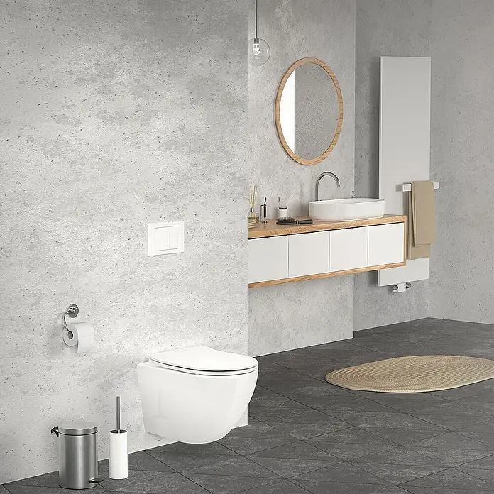 LuxeBath Wand-WC kurz 49cm Weiß Nano Beschichtung Tornadospülung - Weiß - Modernes Badezimmer mit einer wandhängenden Toilette, Waschbecken und einem runden Spiegel.