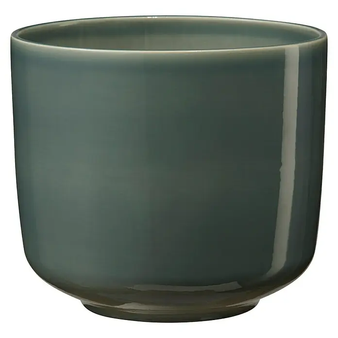 Soendgen Keramik Bari Übertopf rund - Außenmaß (Ø x H): 13 x 12 cm, Graugrün, Keramik - Nahaufnahme einer zylindrischen Keramiktasse in gedämpftem Grün, perfekt für ein warmes Getränk oder als stilvoller Stifthalter.