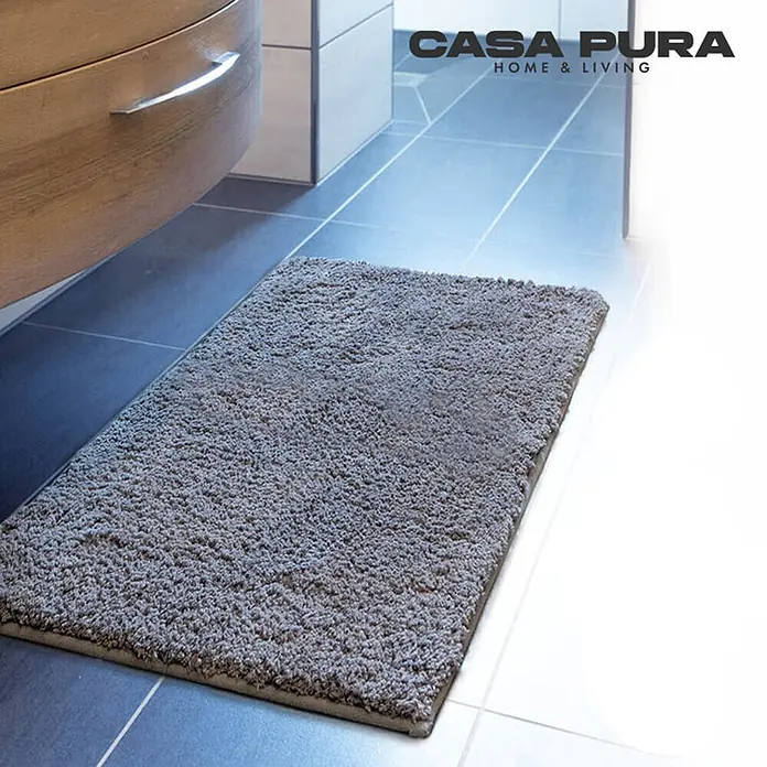 Floordirekt Badteppich Sky - 120 x 70 cm, Dunkelgrau, 100% Polyester - Casa Pura Badteppich in Grau, weich und saugfähig, mit "10 Jahre Casa Pura"- und OEKO-TEX®-Zertifizierung. Ideal für jedes Badezimmer.