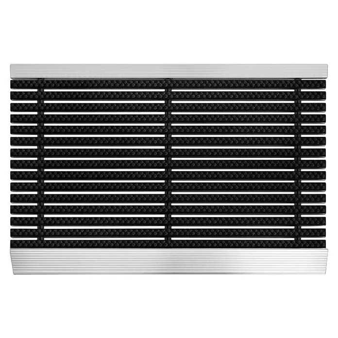 Fußmatte Profi Brush - Schwarz, 90 x 60 cm, 100 % Nylon - Ansicht einer Eingangsmatte mit Aluminiumrahmen und horizontalen Streifen mit schwarzen Noppen.