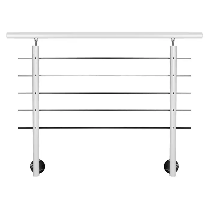Treba Frewa Geländer-Set AG7 - Seitenmontage, Aluminium, Weiß, Silber, Länge: 150 cm - Abgebildet ist ein Geländer mit horizontalen Stäben und weißen Pfosten. Das Geländer hat eine moderne und schlichte Optik.