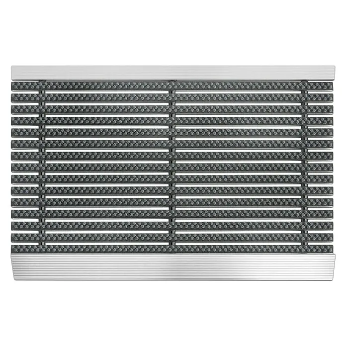 Fußmatte Profi Brush - Grau, 90 x 60 cm, 100 % Nylon - Ein rechteckiger, grauer Sauberlaufteppich mit einem robusten, horizontal gestreiften Design, ideal für Eingangs- und Durchgangsbereiche.