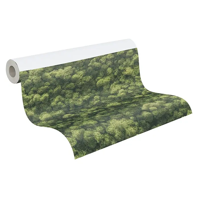 A.S. Création Pintwalls 2 Vliestapete Mooswand - Grün, Floral, 10,05 x 0,53 m - Nahaufnahme einer Tapetenrolle mit einem dichten, grünen Waldmuster, ideal für eine natürliche Wandgestaltung.