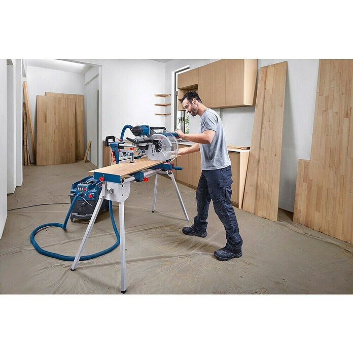 Bosch Professional Kapp- & Gehrungssäge GCM 340-305D (1 800 W, Durchmesser Sägeblatt: 305 mm, Leerlaufdrehzahl: 4 050 U/min) | BAUHAUS