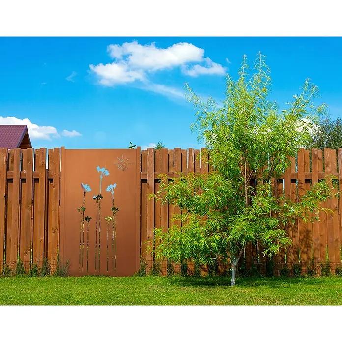 Jabo-Design Sichtschutzelement Set - Dekor Mohn, Edelrost, Stahl - Eine dekorative Gartenzaunblende aus rostfarbenem Metall mit Blumenausschnitten, die Ihrem Außenbereich einen Hauch von Eleganz verleiht.
